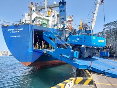 Собственный флот и полный цикл услуг: «ТРАНЗИТ» представил на BreakBulk Caspian 2025 уникальные возможности для проектных перевозок