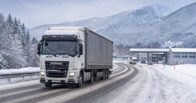 Особенности зимних грузоперевозок